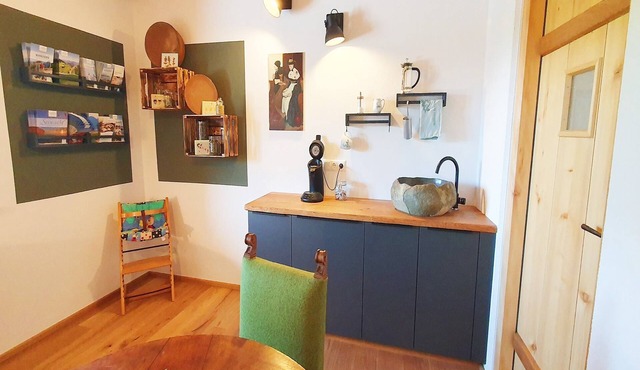 Benedikt vacation apartment, 70 sqm, south-facing balcony, 2 bedrooms in Schechen