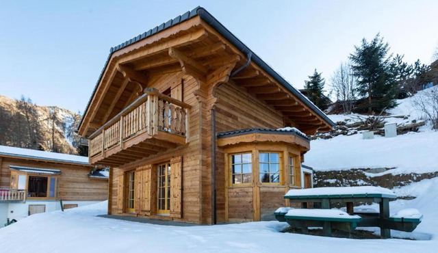 Chalet Lustycru Enjoy the Mountain in La Tzoumaz