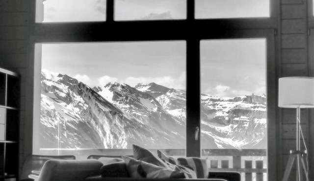 Escape the heat in a stunning mountain chalet with jaw-dropping views. in Nendaz