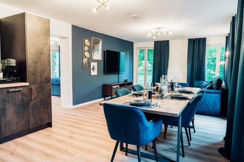 Familien- & Gruppenapartment für 8 mit direktem Parkzugang und Terasse in Steinbach