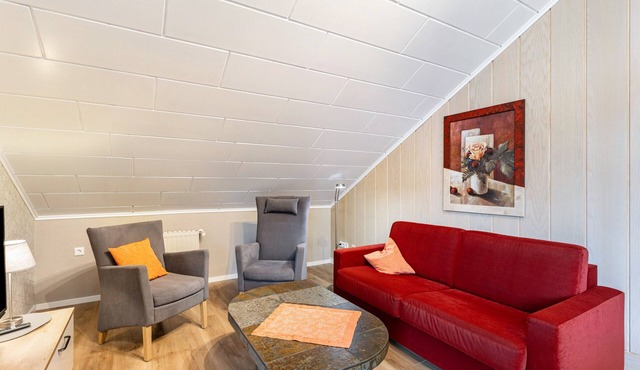 Haus Schönblick – Apartment 6 with Mountain View, Balcony, and Wi-Fi in Willingen (Upland)