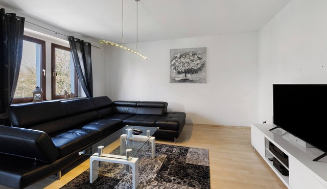 Holiday Apartment 'Wanne Eickel' with Balcony and Wi-Fi in Herne