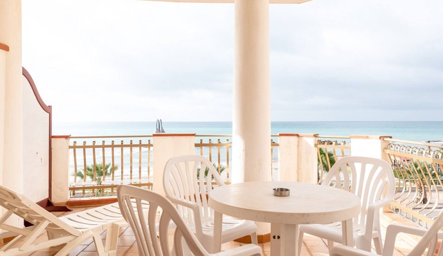 Holiday Home 'Appartamento D - Le Terrazze' with Sea View, Wi-Fi and Air Conditioning in Ribera