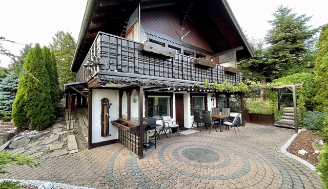 Holiday Home 'Balke' with Mountain View, Garden, Terrace & Wi-Fi in Hatzfeld