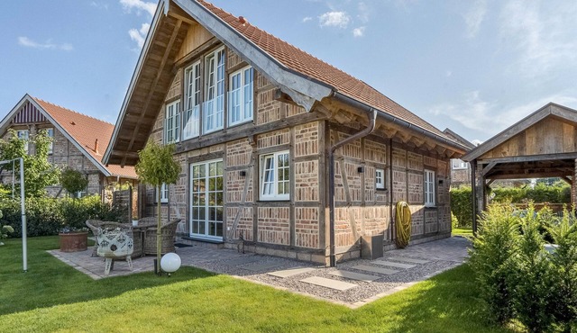 Holiday Home 'Exklusives Ferienhaus' with Private Terrace, Wi-Fi and Air Conditioning in Warendorf