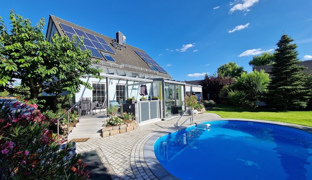 Idyllic vacation apartment with pool, whirlpool and sauna near Leipzig in Eilenburg/ Ortsteil Behlitz