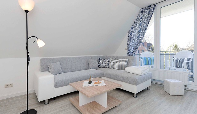 Lübbert W2 - Vacation Apartments Haus Konteradmiral Ulrich Lübbert in Werdum