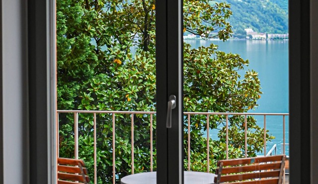 Lake View Suite 86 in Melide in Melide
