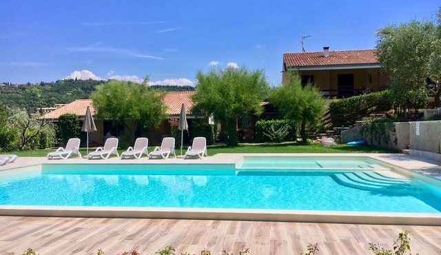 Le Rasole by Interhome in Garda
