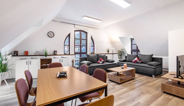 Loft Apartment 'Fernblick' (Top Floor Right) with Valley View & Free Wi-Fi (max. 6 guests) in Pottenstein