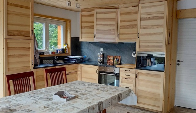 Maison de charme dans la nature avec piscine face aux Alpes in Dorénaz