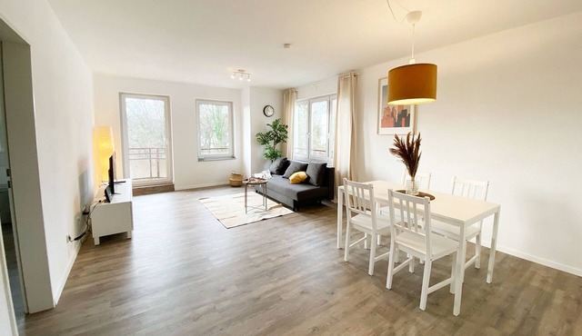 Met02 - Monteurwohnung mit Balkon in Erkrath-hochdahl, 83qm, 2 Schlafzimmer, 1 Wohnzimmer, Max. 4 Personen in Erkrath
