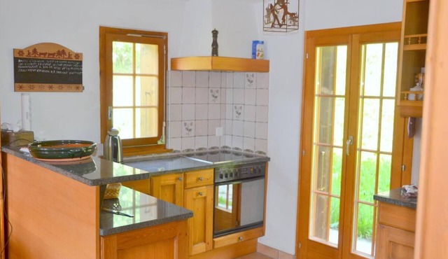 Outside : flat on the 2 upper floors of a chalet, in the center of the old village, for 6 persons -I in St-Luc