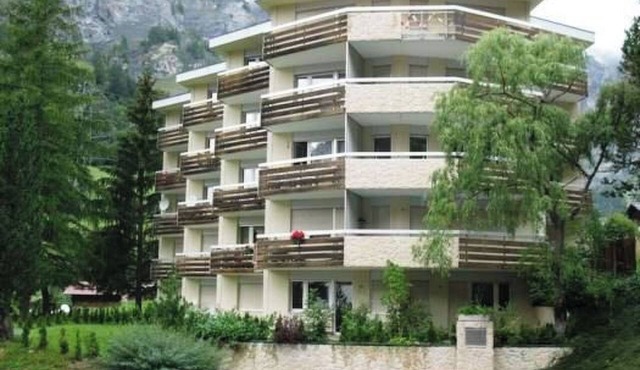 Petit Trianon 103 # 8-bed apartment, Bad, WC 8-bed apartment, Bad, WC by Interhome in Leukerbad