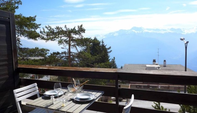 Résidence du Rhône B61 by Interhome in Crans-Montana