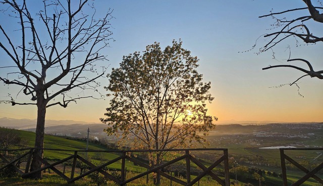 Romantic 2-bedroom villa with AC in charming Fermo, Le Marche in Marche