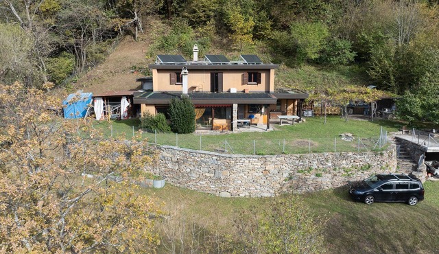 Secluded Mountain Gem: 1800m² Private Garden, Outdoor Kitchen & Stunning Views in Faido