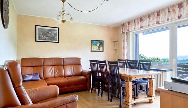 Vacation apartment, 85 sqm, 3 bedrooms, separate kitchen, max. 7 persons in Meschede