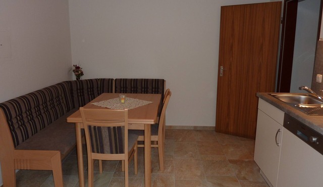 Vacation apartment Chiemsee, 65sqm, terrace, 1-5 persons in Übersee