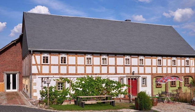 Vacation home Oberlausitzer Hof - Holiday apartment Emma in Leutersdorf