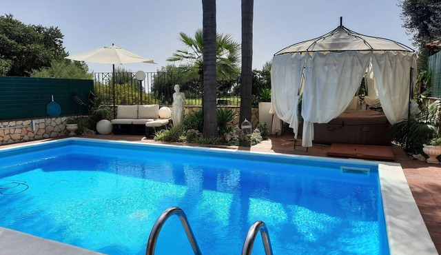 Villa Euthalia, between Mount Etna and Taormina in Riposto