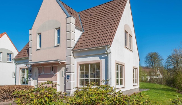 Villa in Germany with Sauna & Bubble Bath in Bad Bentheim