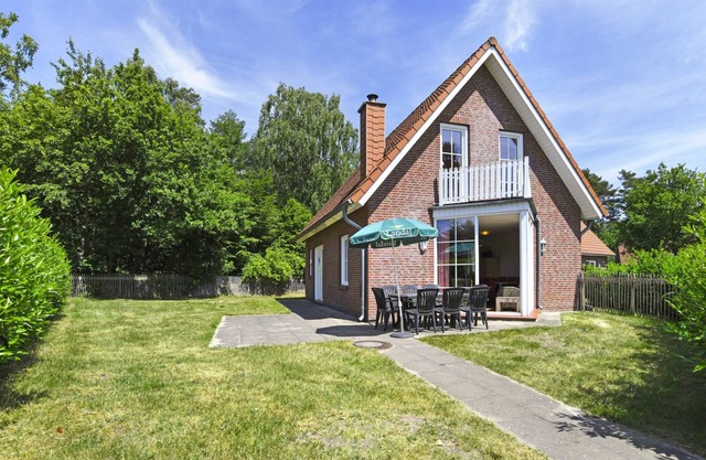 155 m² Bungalow ∙ 6 bedrooms ∙ 12 guests in Dwergte