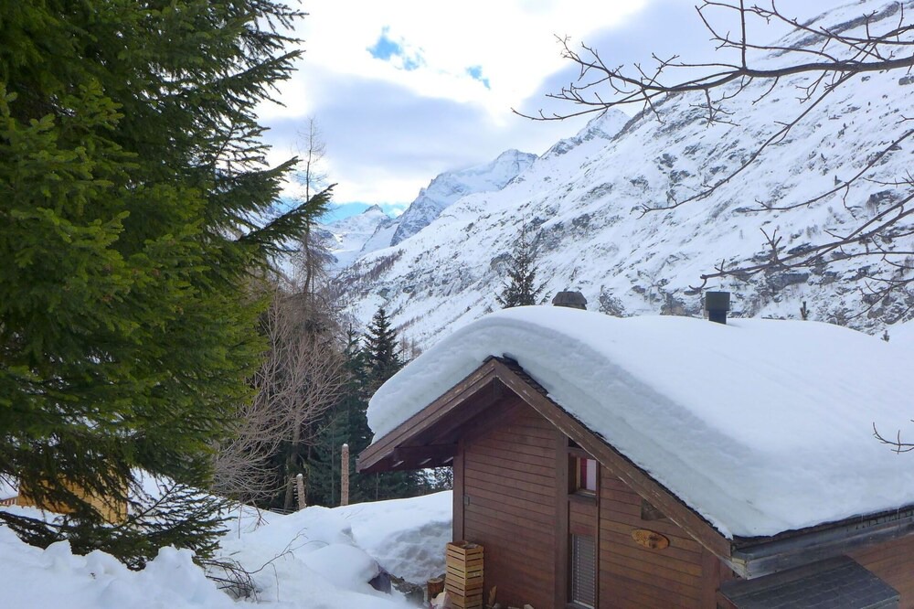 Zinal House | Wonderful private villa for 7 people with WIFI, hot tub, TV, patio, panoramic view and parking