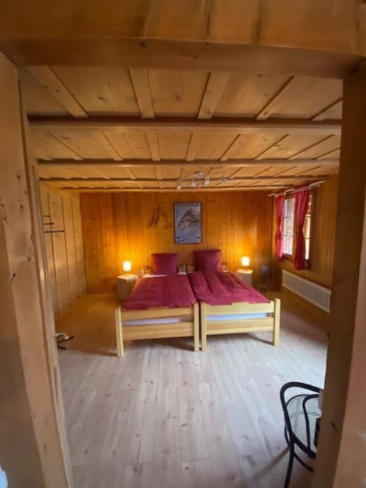Schwarzenburg Apartment | Wohnen mit Blick auf Eiger - ehemaliges Bauernhaus - 2 Schlafzimmer