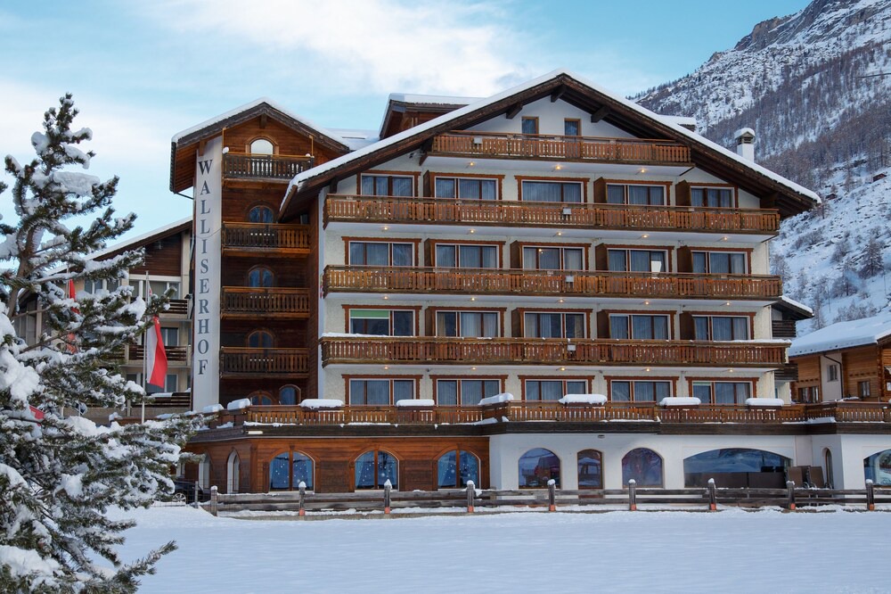 Photo of Outdoor in Taesch