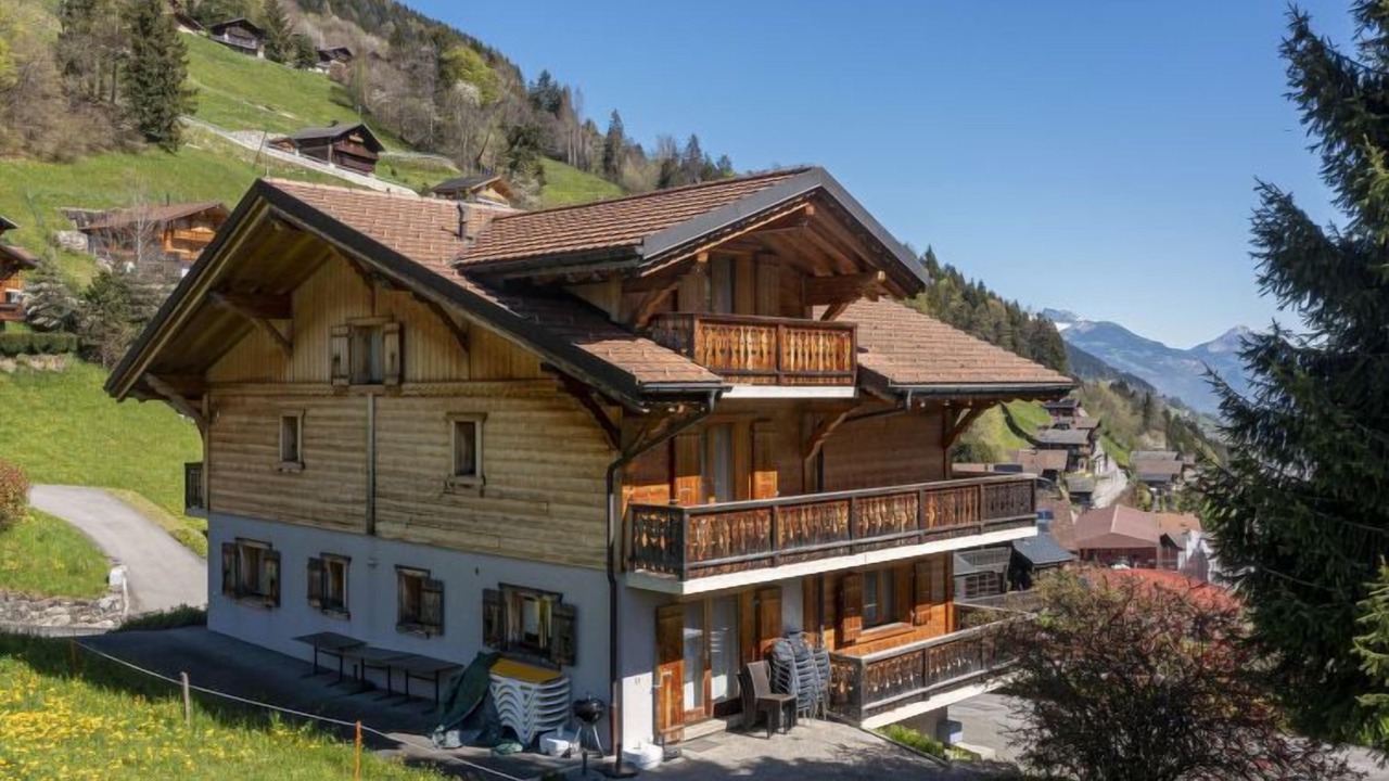 Photo of Buildings in Val d'Illiez