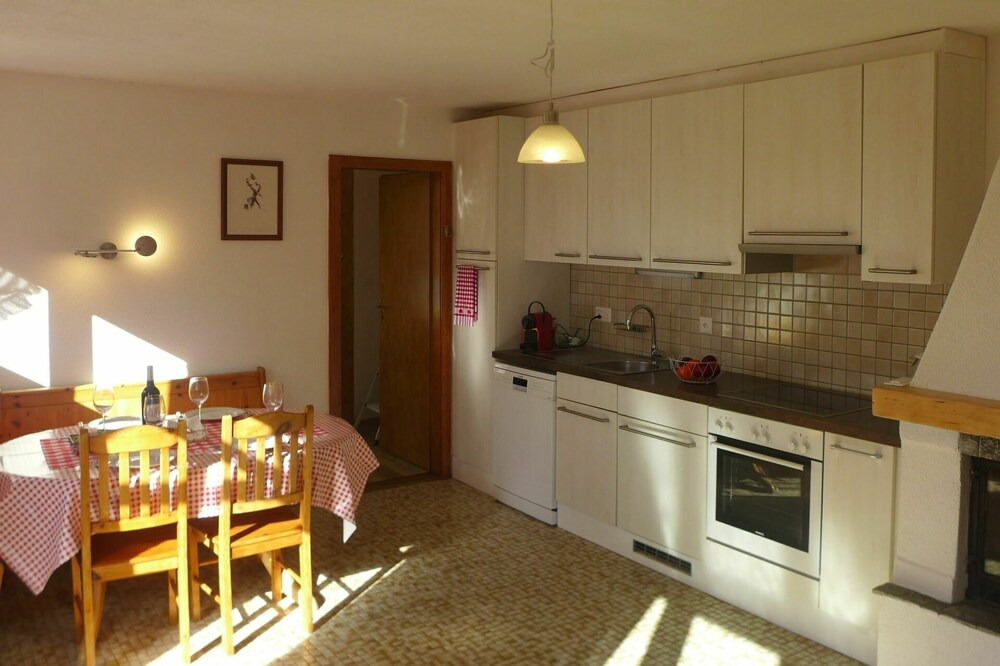Photo of Bedroom in Glion