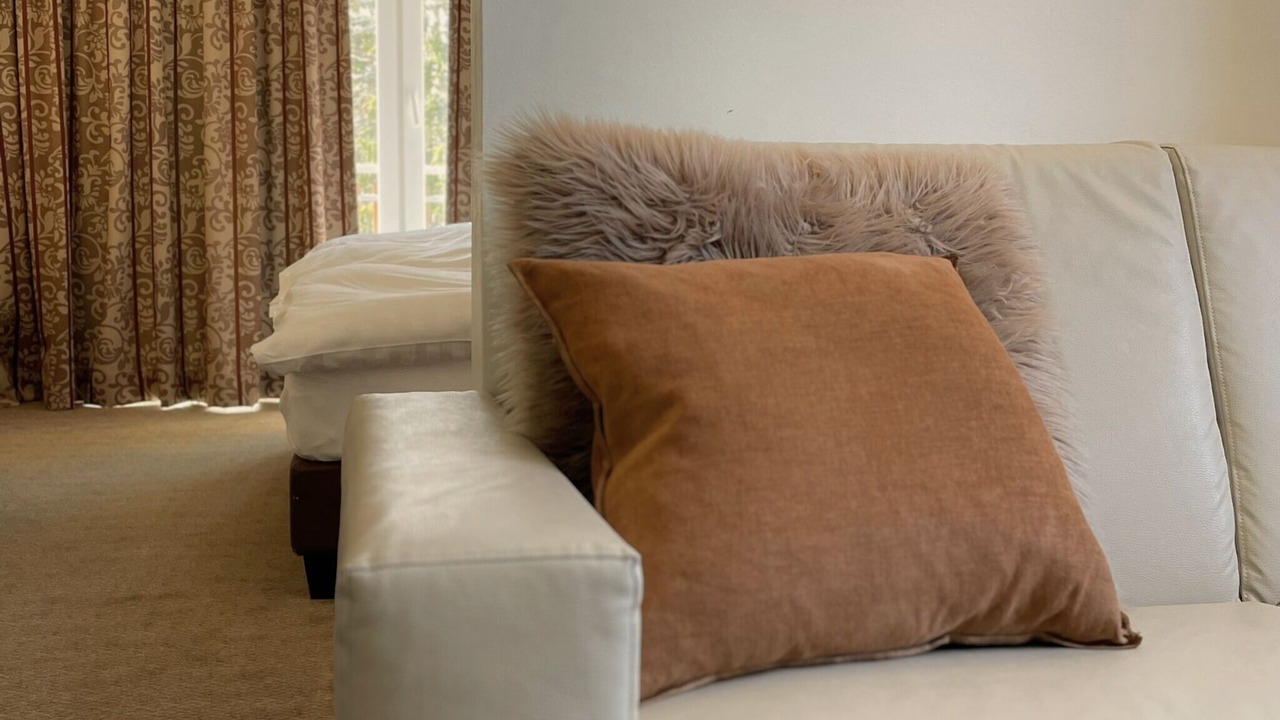Photo of Bedroom in Noes