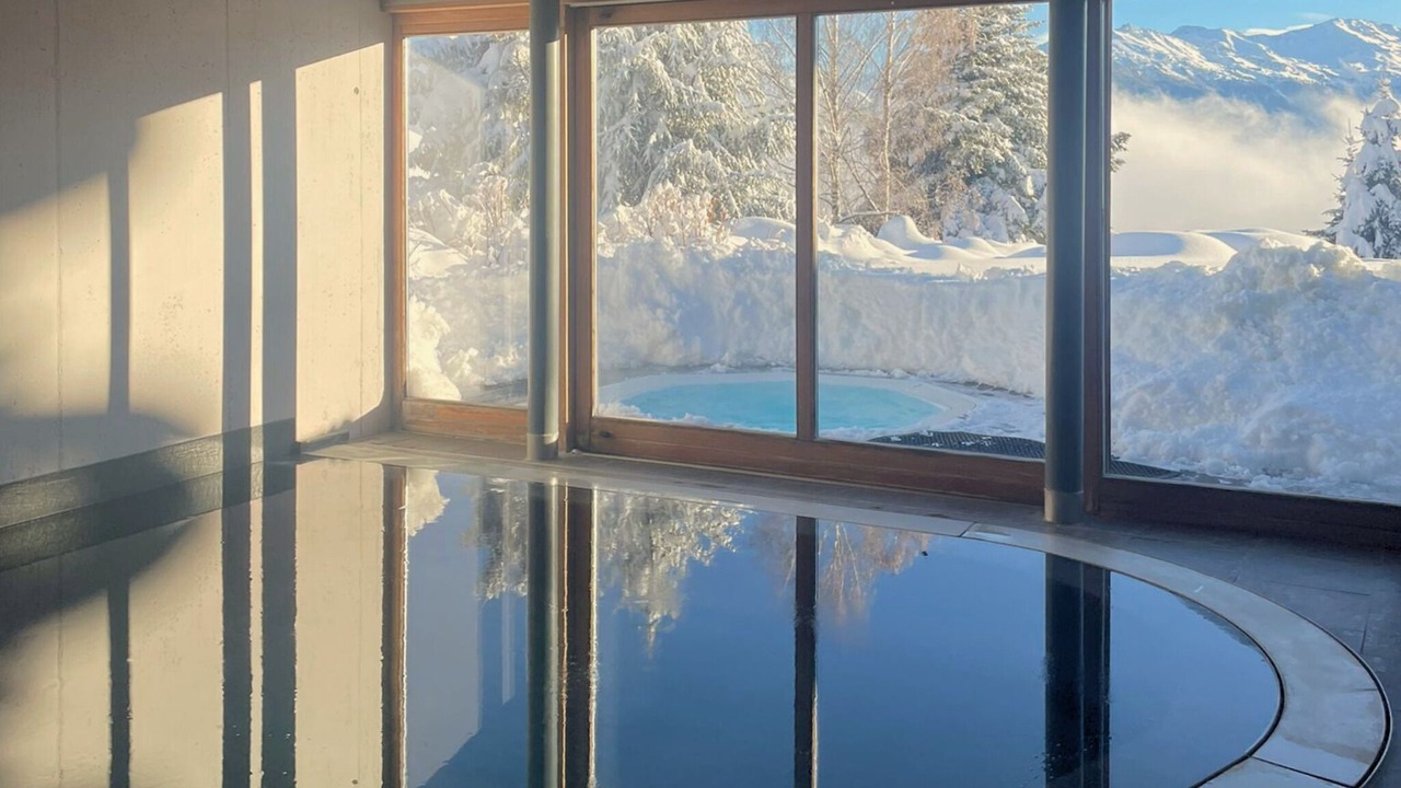 Photo of Outdoor in Noes