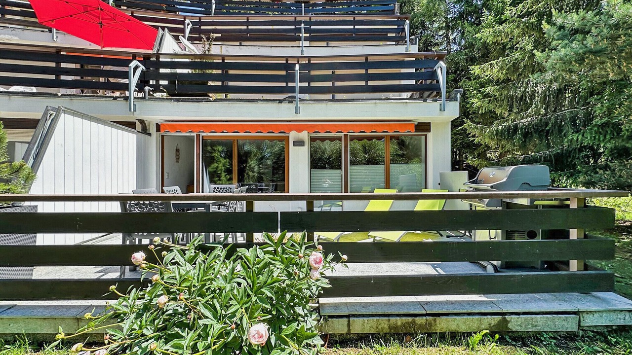 Photo of Patio Balcony in Lens
