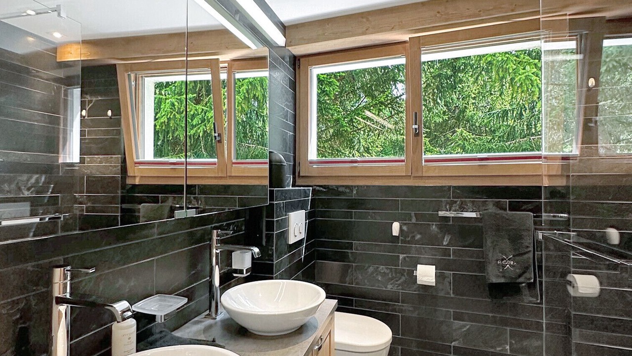 Photo of Bedroom in Lens