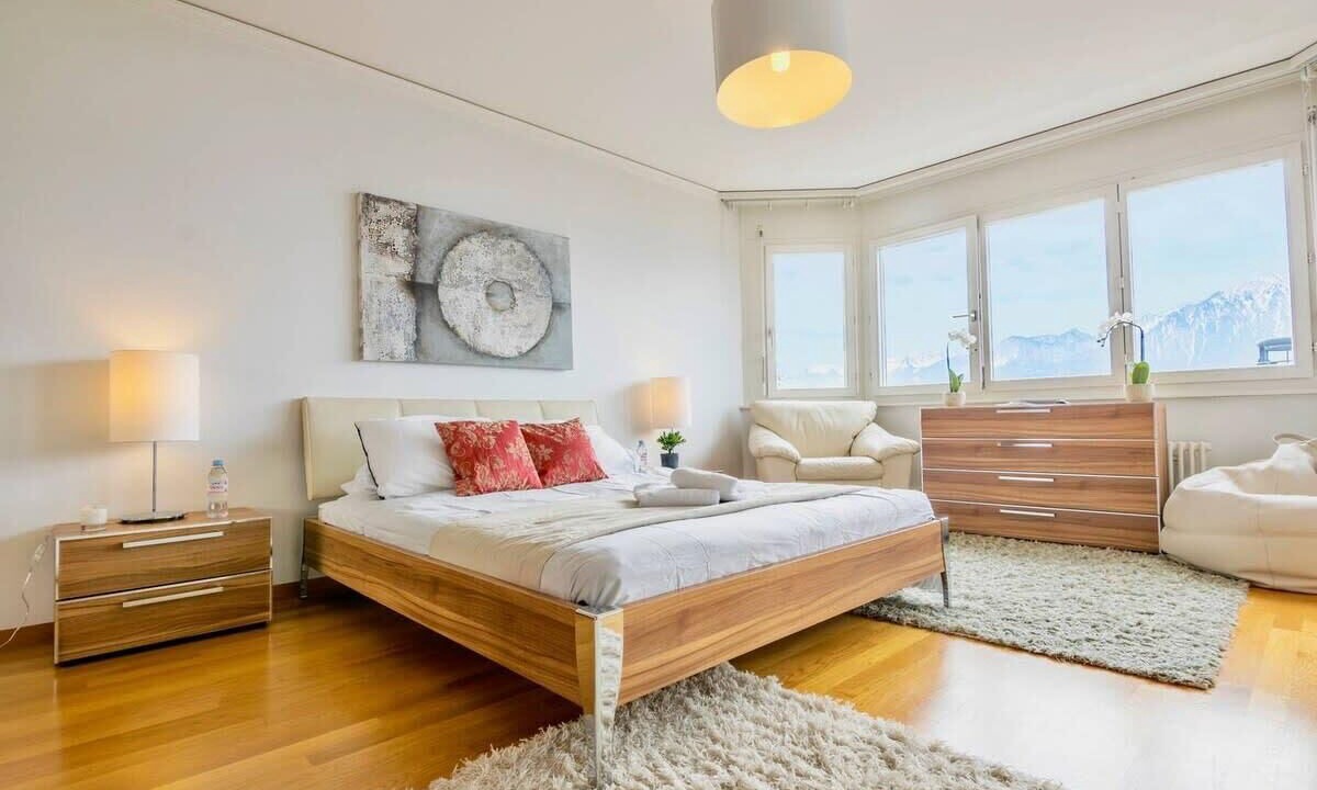 Photo of Bedroom in Montreux City Centre