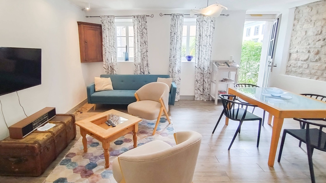 Photo of Livingroom in Dietikon District