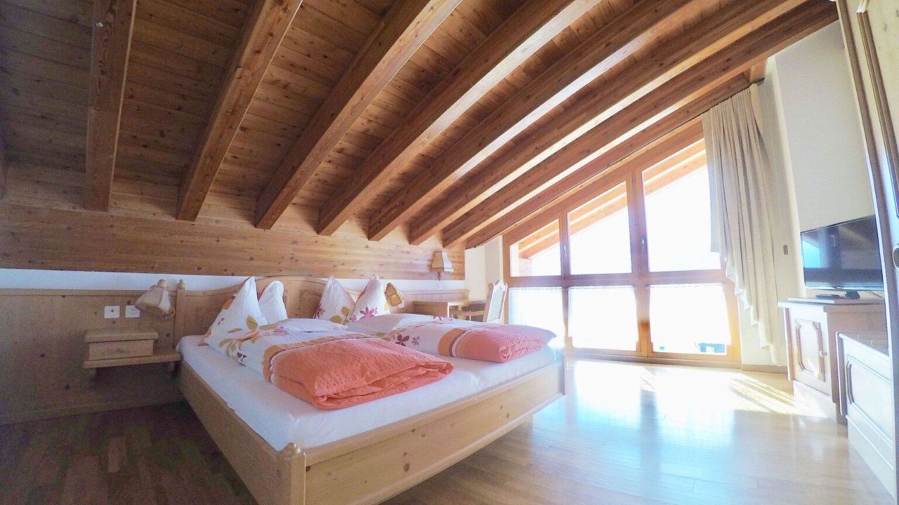 Photo of Bedroom in Leukerbad