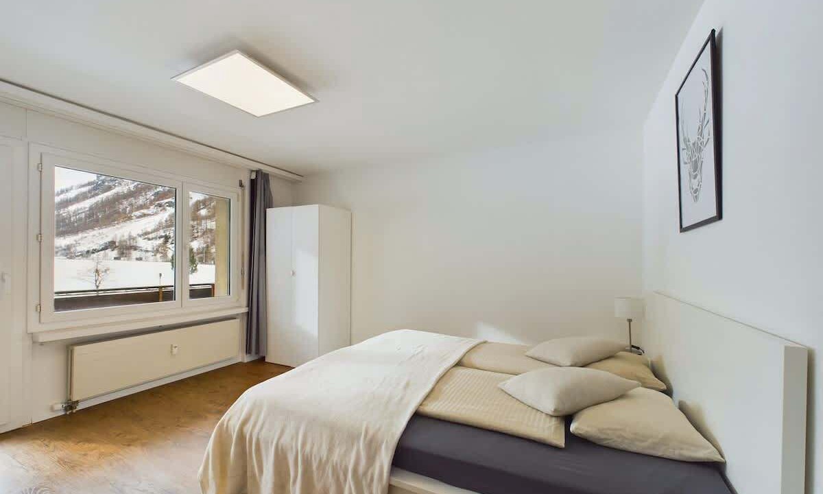 Photo of Bedroom in Taesch
