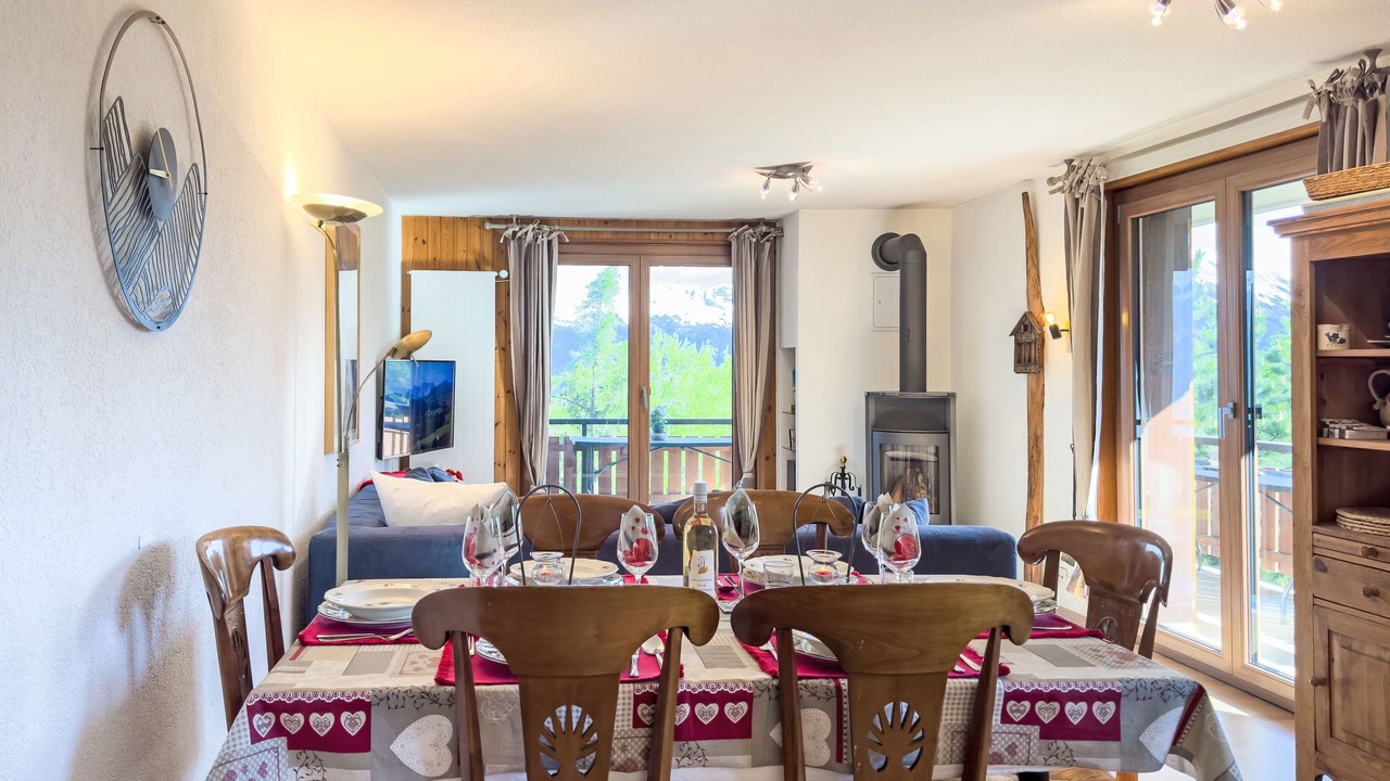 Photo of Bedroom in Les Mayens-de-Sion