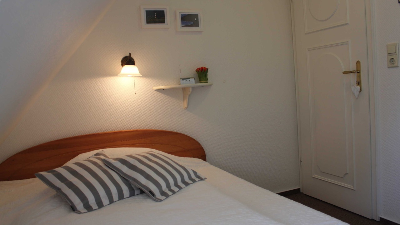 Photo of Bedroom in Oevenum
