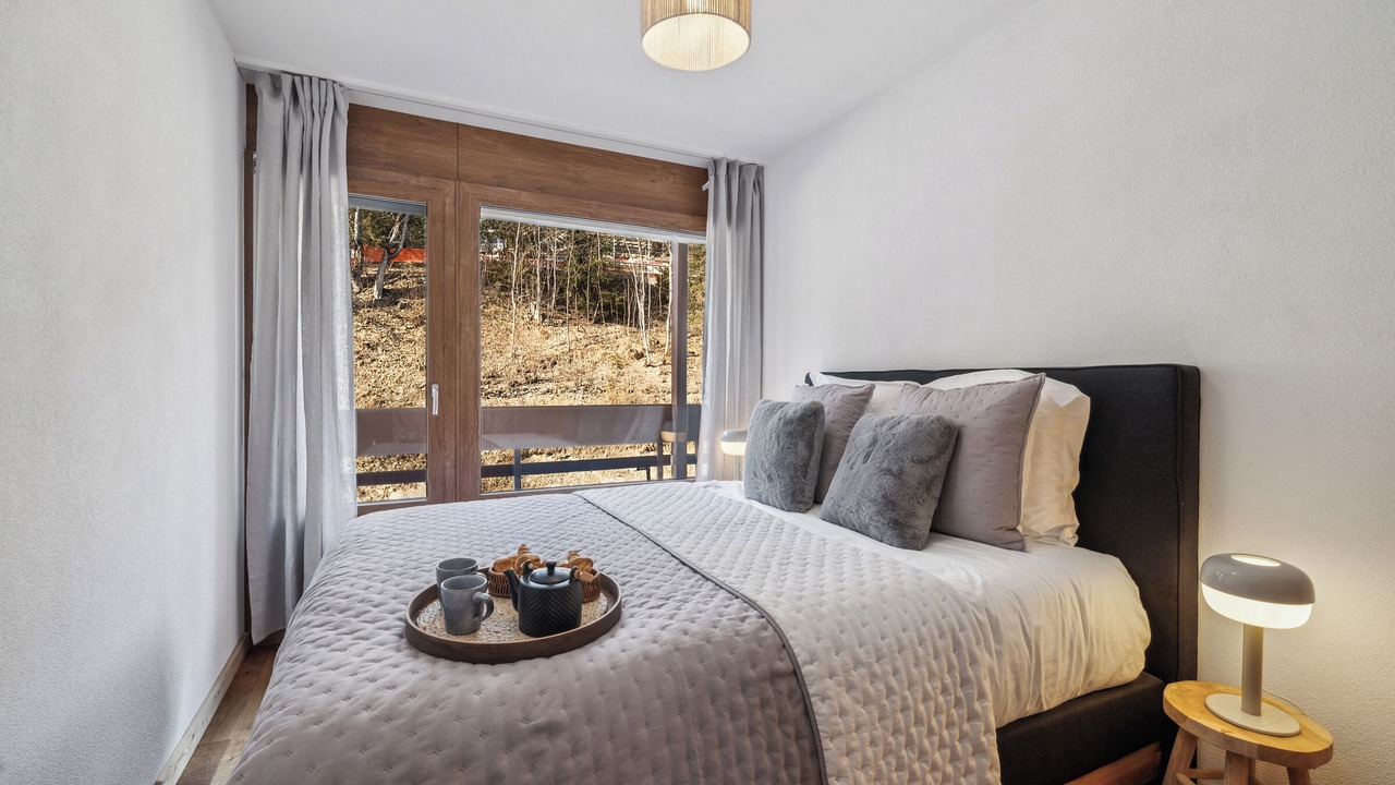 Photo of Bedroom in Noes