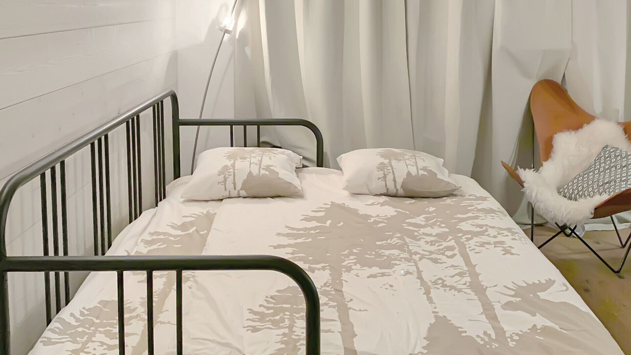 Photo of Bedroom in Sarreyer