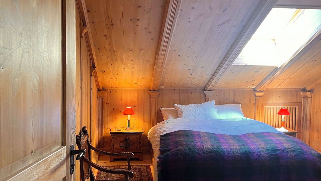 Photo of Bedroom in Noes