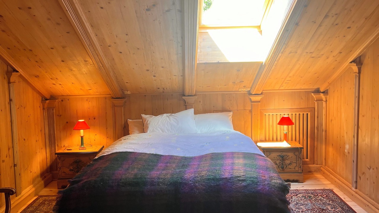 Photo of Bedroom in Noes
