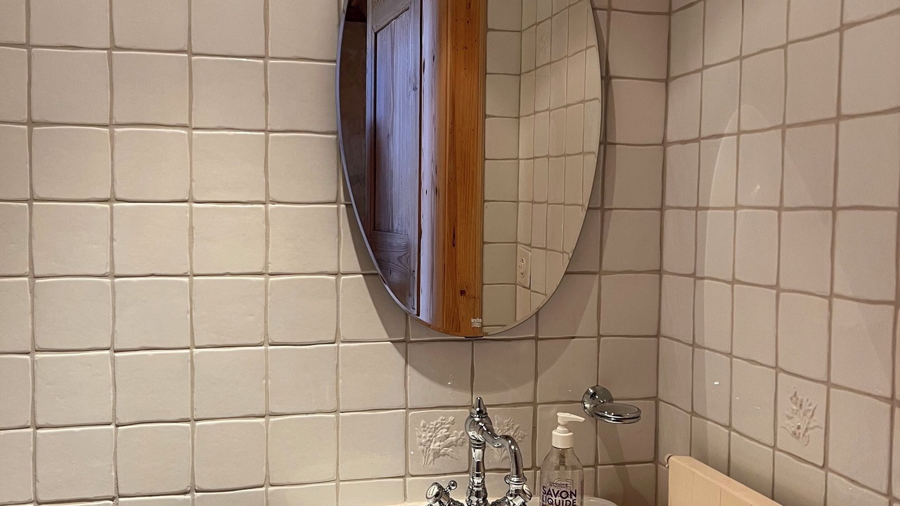 Photo of Bathroom in Noes