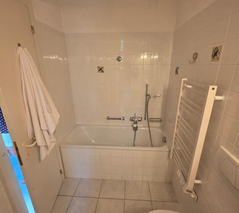 Photo of Bathroom in Noes
