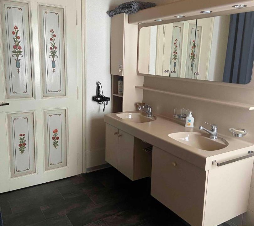 Photo of Bathroom in Saanen