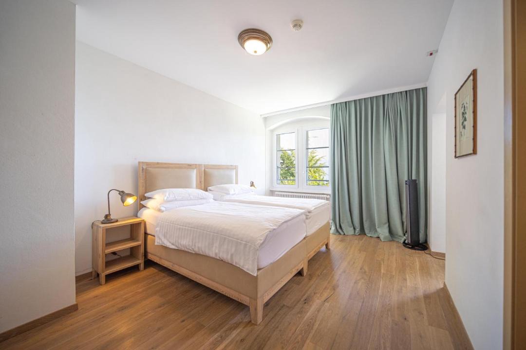 Photo of Bedroom in Cully
